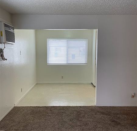 3rd image of 722 Cedar Ave Unit A