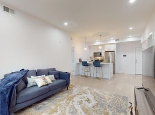 1019 17th Pl NE #301, Washington, DC 20002