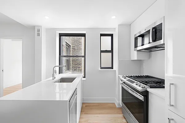 Rented by Oxford Property Group | media 21