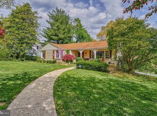 103 Woodland Dr, York, PA 17403