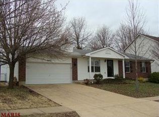 6015 Churchill Ct, Imperial, MO 63052