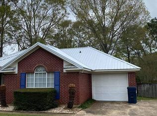 9450 Lexington Ct, Mobile, AL 36695