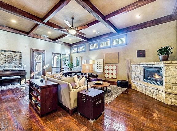 2nd image of 4001 Westmont Ct