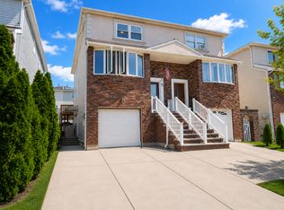 43 Cherrywood Ct Floor 1, Staten Island, NY 10308