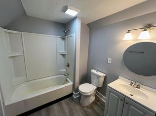 62 Wellington St, Springfield, MA 01109