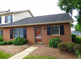 833 21st Ave NE, Hickory, NC 28601