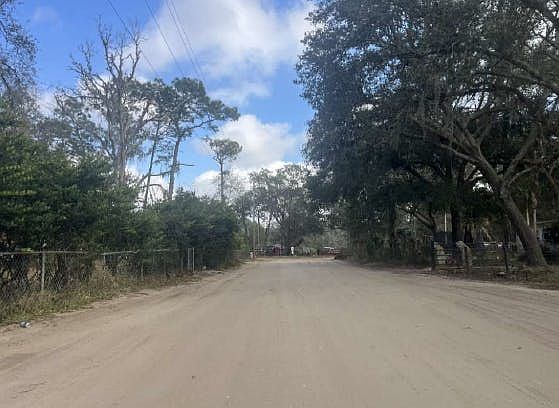 4th image of 38313 Deerwoods Dr