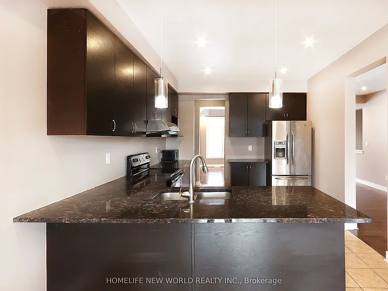 41 Pulpwood Cres — Photo 13