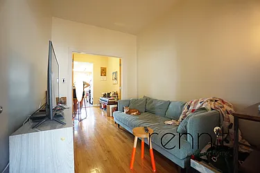 Rented by Rennit Inc.