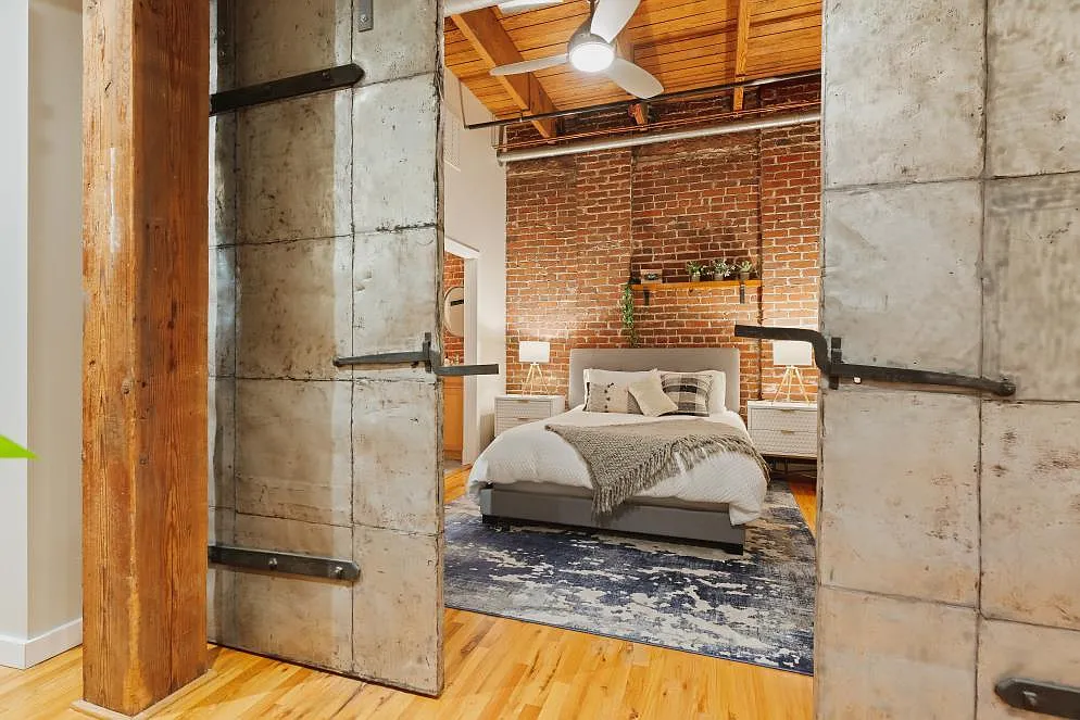 1 bed, 1.5 bath, 941 sqft, $2,800 — Photo 1