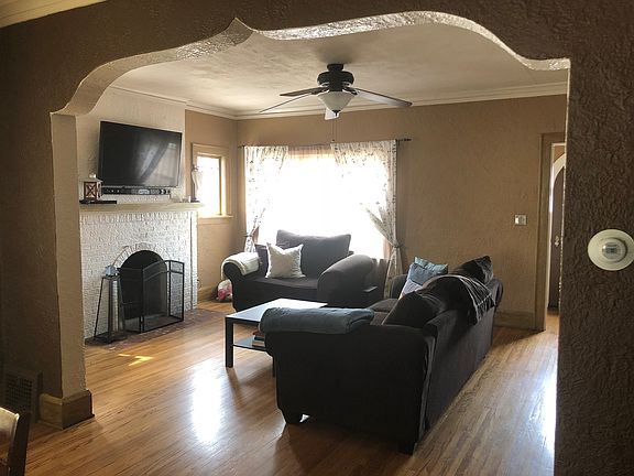 3rd image of 631 James Ave