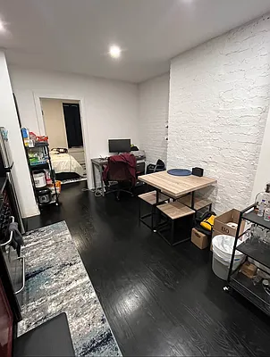 Rented by MOTION New York | media 4