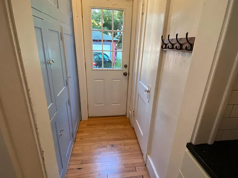 1122 Calvin Ave SE — Photo 8