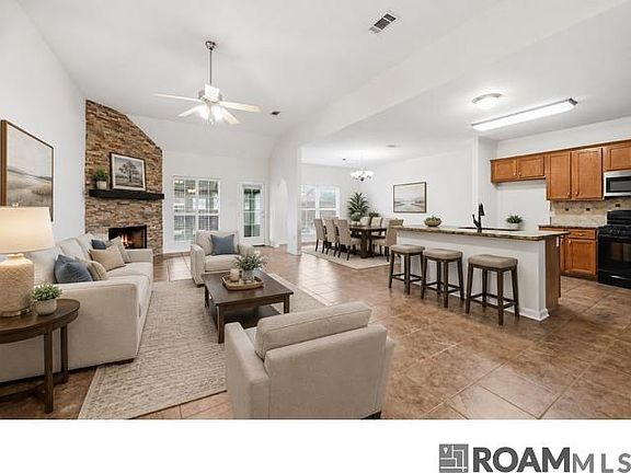 3rd image of 23861 S Point Dr