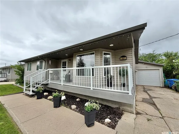 361 Fourth AVENUE N, Yorkton, SK S3N 1B5