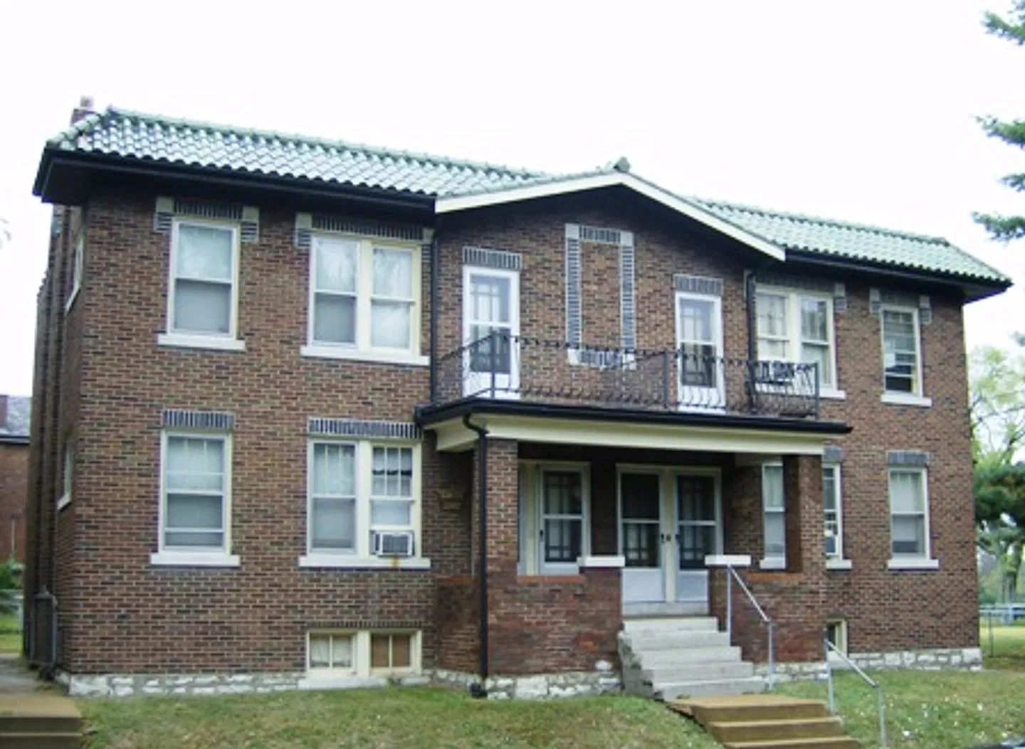 6910-6912 Salzburger Ave. — Photo 1