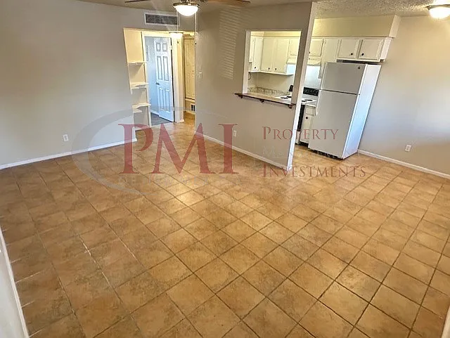 2238 Carreon Drive #7 — Photo 7
