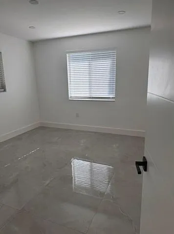 2783 SW 33rd Ave — Photo 13