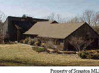 103 Chapin Dr, Dalton, PA 18414