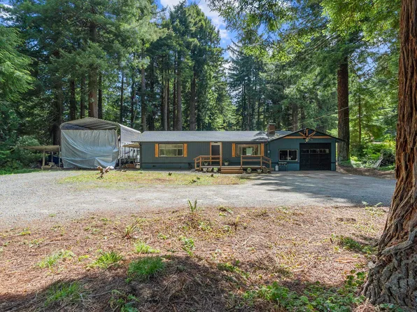 1300 Ferndale Ln, Crescent City, CA 95531