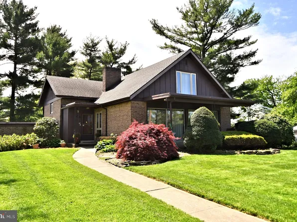 810 Berkshire Dr, Reading, PA 19601