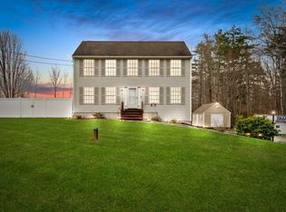 14 Shapleigh Rd, Lebanon, ME 04027