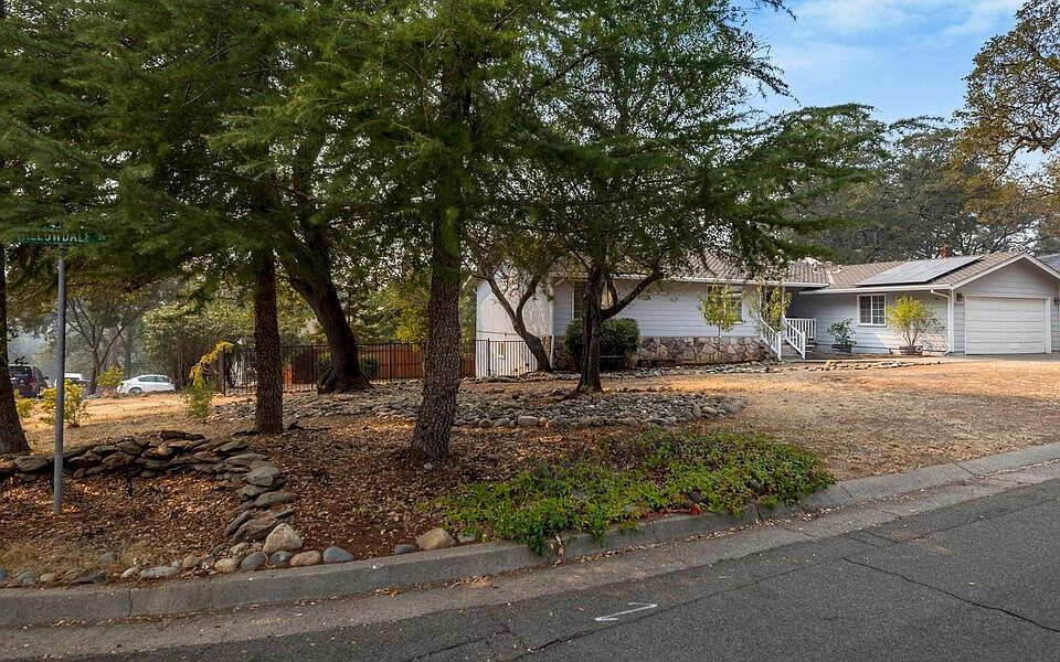 1st image of 2624 Willowdale Dr