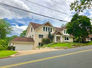 4522 26th St N, Arlington, VA 22207