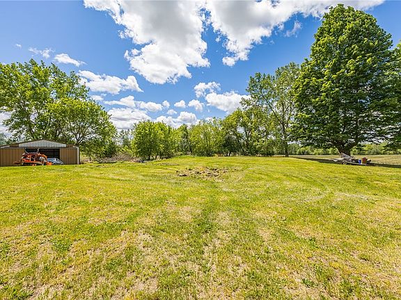 35th image of 17156 Ladue Rd