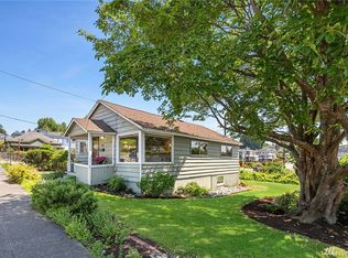 660 Dayton St, Edmonds, WA 98020