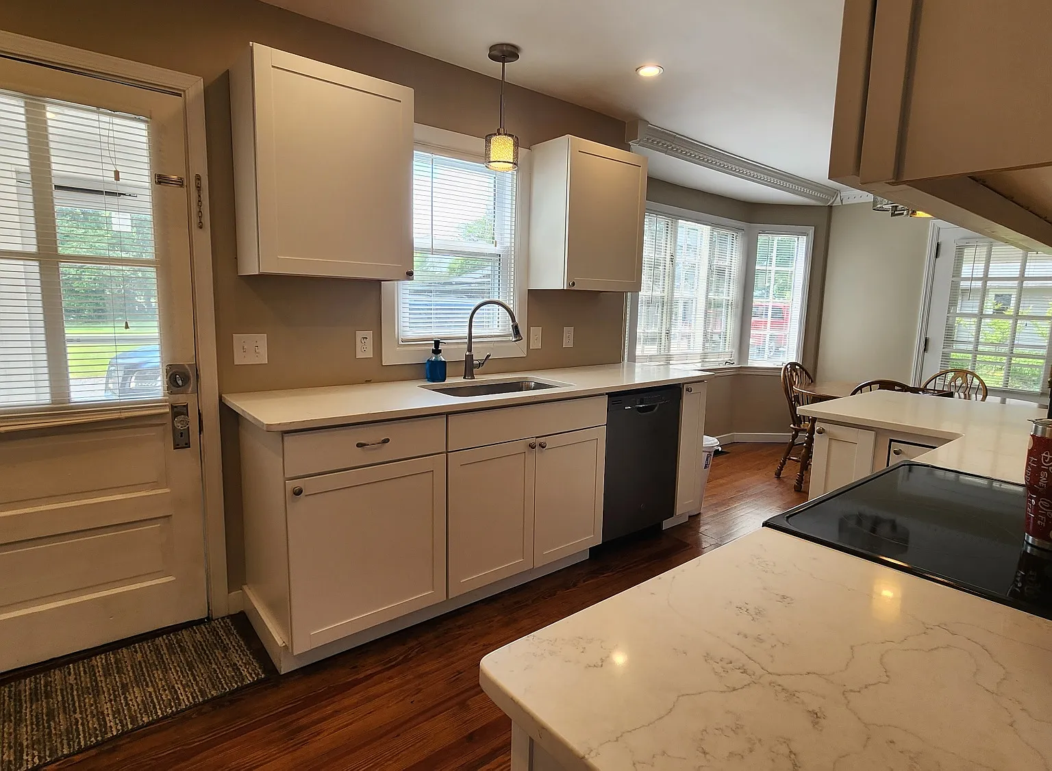 4 bed, 2000 sqft, $3,500 — Photo 4