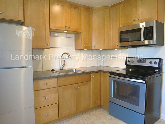4th image of 663 Johanna Ave APT 2