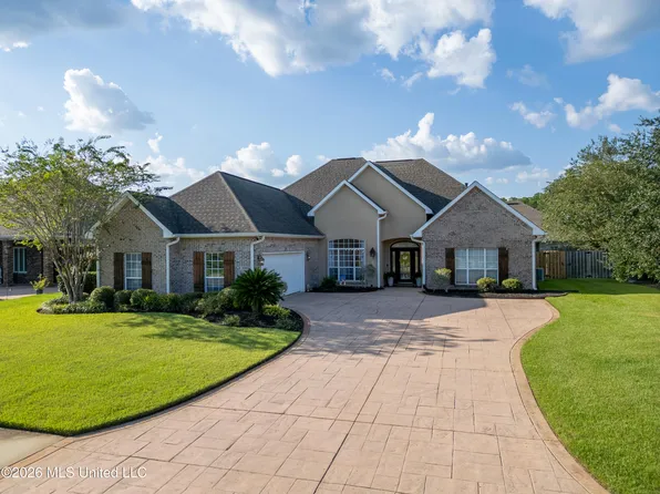 9309 Alcove Ln, Ocean Springs, MS 39564