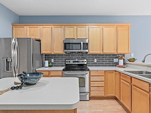 4th image of 12240 Urbank St NE Unit D