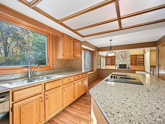2nd image of 5739 Rushwood Dr
