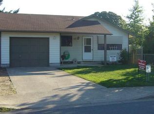 135 Saxon Pl, Junction City, OR 97448