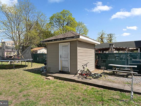 5th image of 201 Rancocas Ave