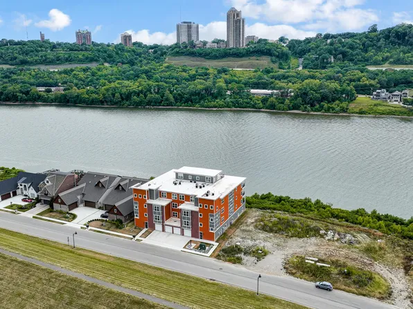 617 Manhattan Blvd #404, Dayton, KY 41074