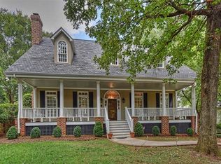 6640 Sharon Rd, Charlotte, NC 28210