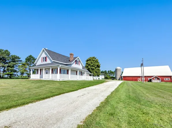 5207 Frontier Rd, Denmark, WI 54208