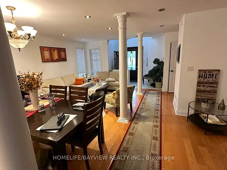 211 Drummond Dr — Photo 5