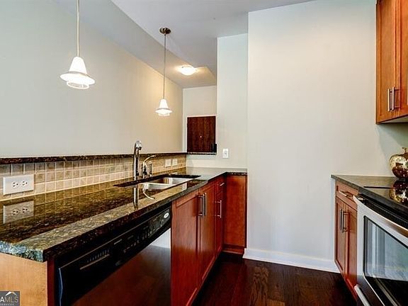 5th image of 855 W Peachtree St NE Unit 1511