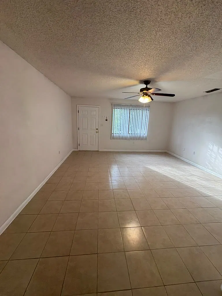 2 bed, 850 sqft, $1,500 — Photo 2