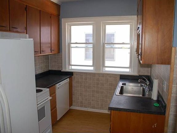 Another Kitchen shot!