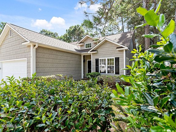 2nd image of 3905 Pepperberry Lane