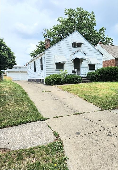 1st image of 3095 W 136th St