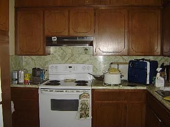2nd image of 316 W 9th Pl N