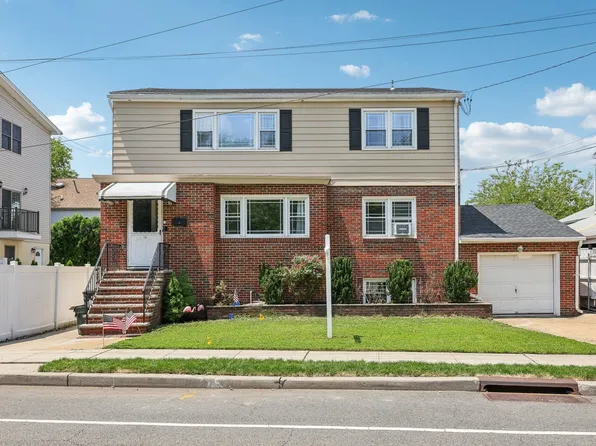 711 Humboldt St, Secaucus, NJ 07094