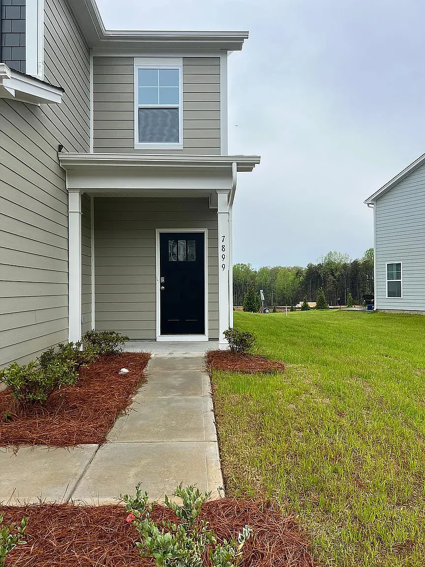 7899 Iron Road - 1 — Photo 3