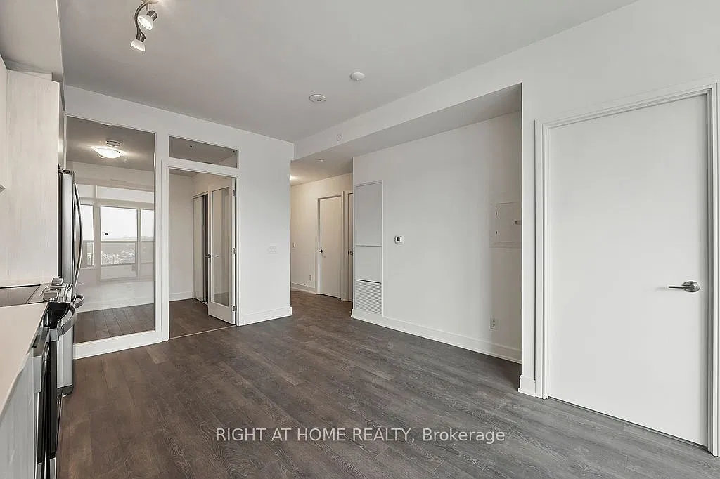 2 bed, $2,600 — Photo 4